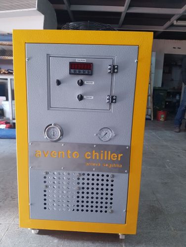 Avento Chiller 380